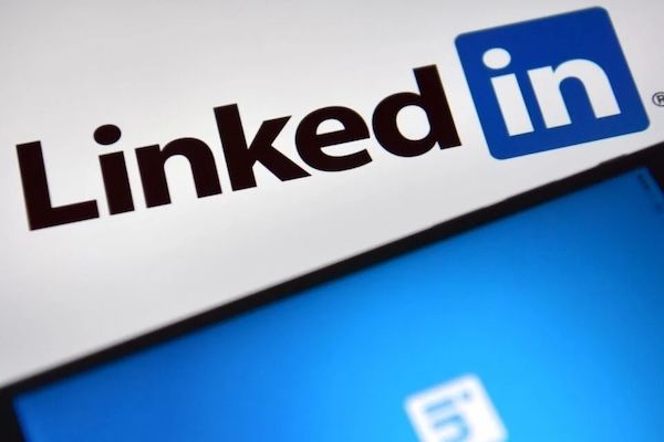 This translator will help you parse your boss's mind-numbing LinkedIn speak | Gizmodo