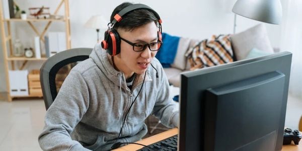 The psychological difference between playing video games to relax and playing to win | PsyPost