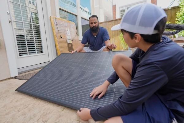 Easy-to-use solar panels are coming, but utilities are trying to delay them | NPR