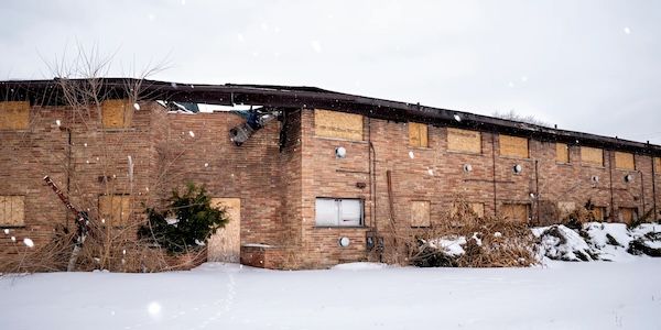 Two literal crypto bros built a real estate empire. Then the homes started to fall apart | WIRED