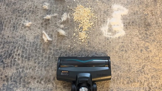 This budget vacuum does something pricier ones can't