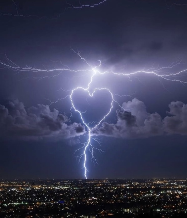 @cosmic.seeker_ on Instagram