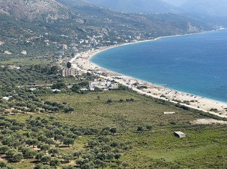 These days you won’t find many Mediterranean beaches with olive groves and farmland running down to the sea. But this Riviera has them…