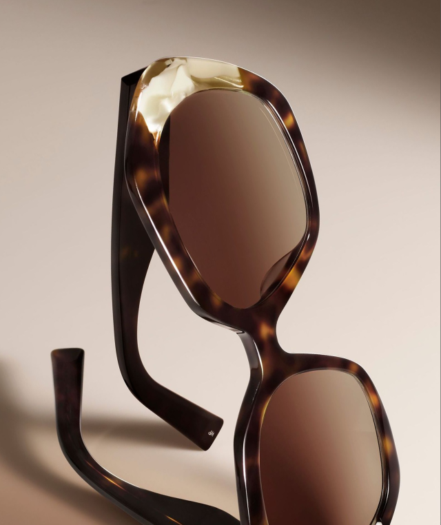 Mimi in Ristretto Tortoise with Marbled Opal Mimi in Ristretto Tortoise with Marbled Opal