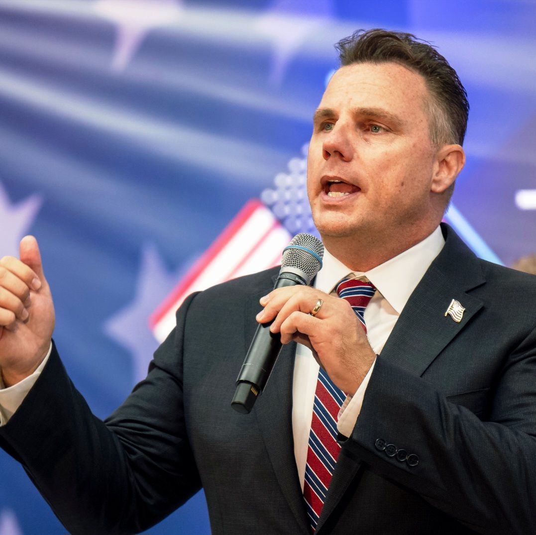 Michael Gates signature