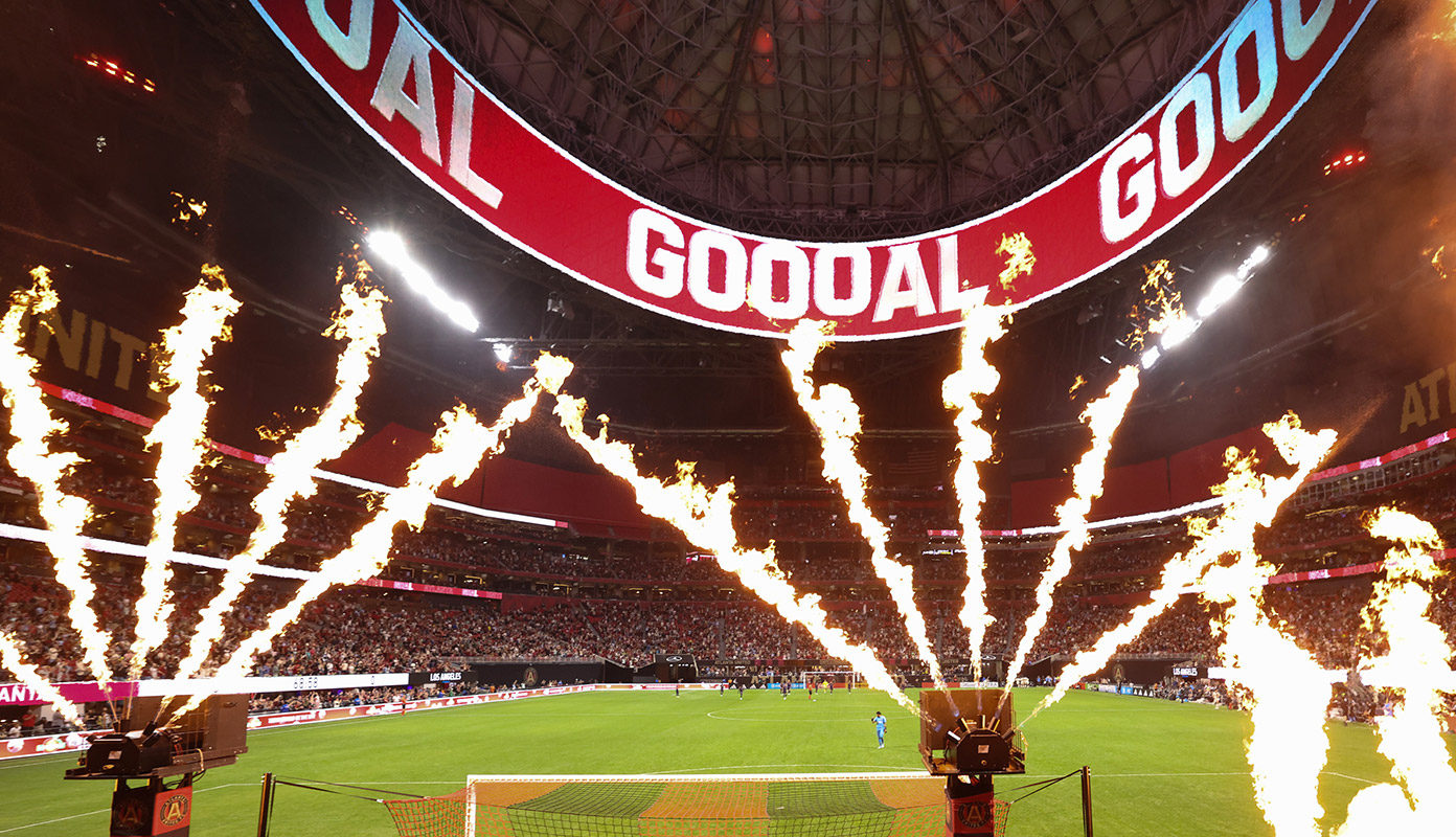 Atlanta United scores at Mercedes-Benz Stadium.