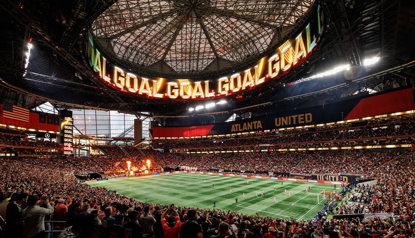 17s cheering at Mercedes-Benz Stadium