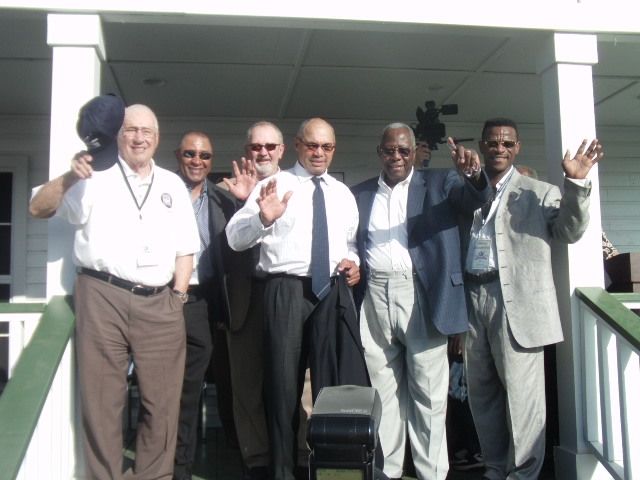 Mobile Hall of Fame crew