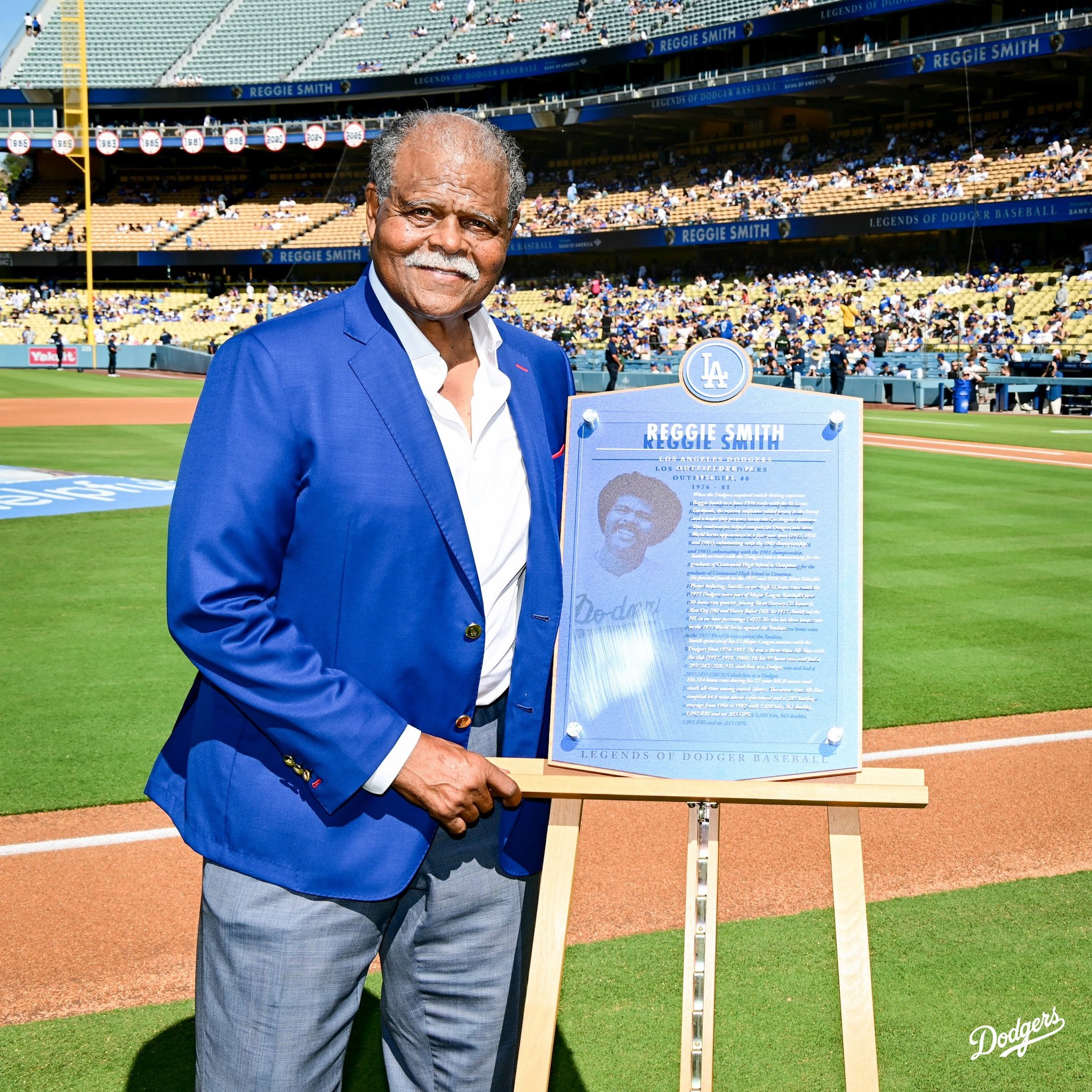 Reggie Smith with his Legends of Dodger Baseball plaque