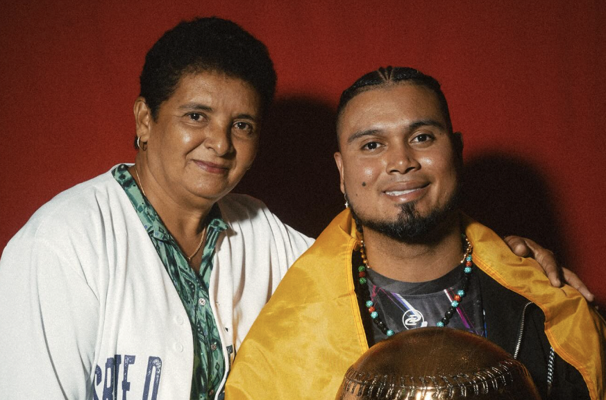 From L to R: Maria Arraez, Luis Arraez