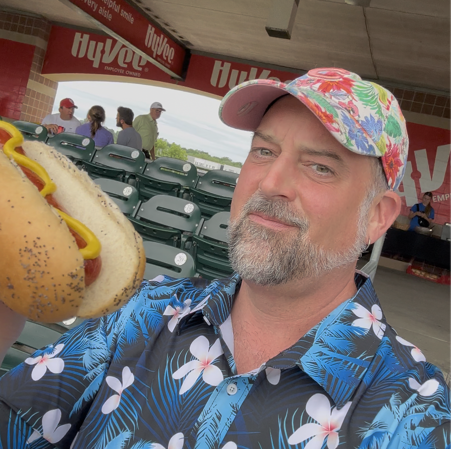 Rev, Hot Dog Expert