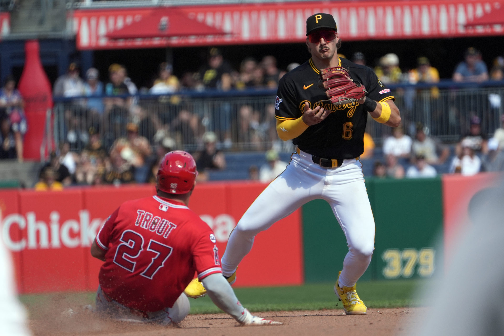 Konnor Griffin forces out Mike Trout