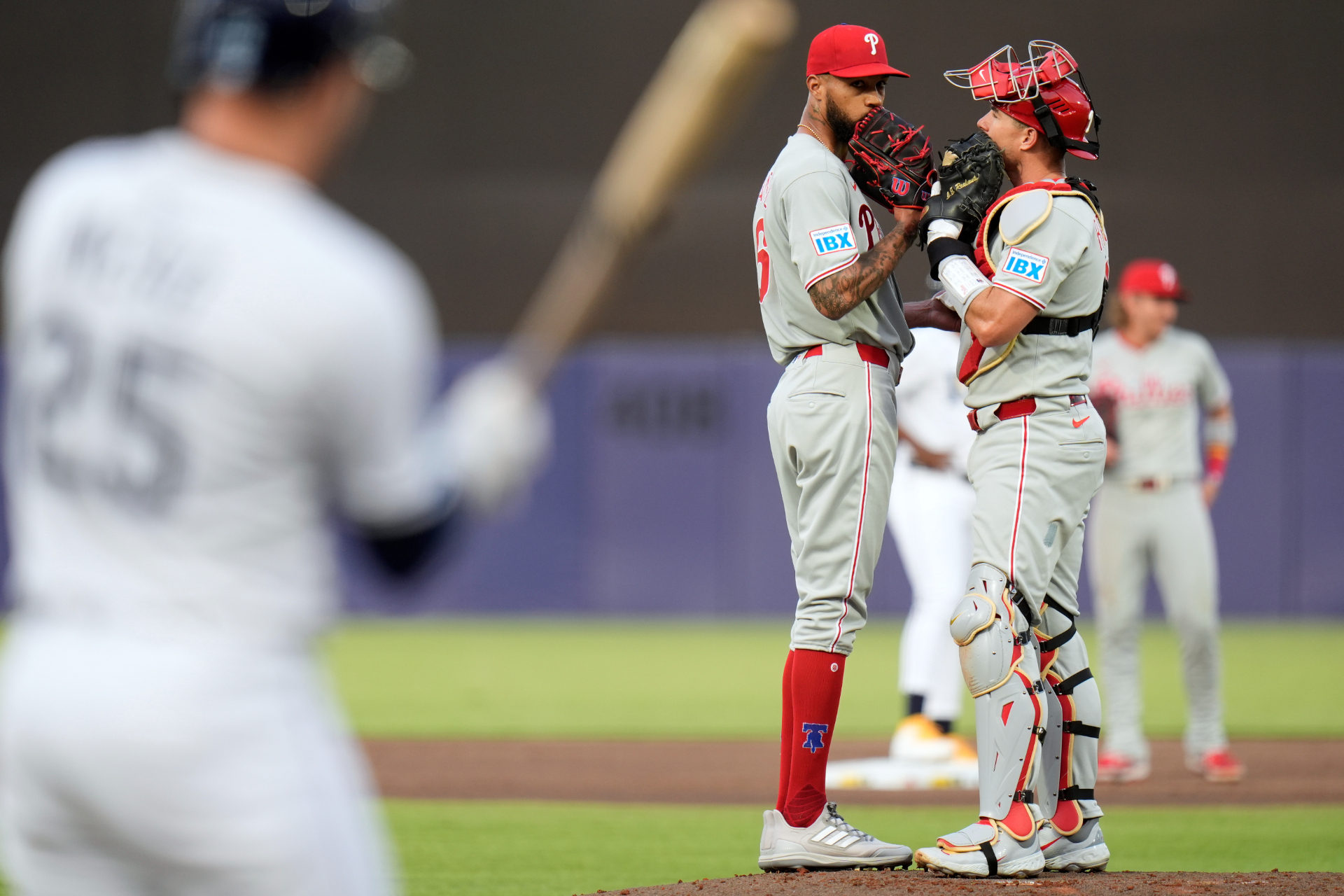 J.T. Realmuto and Cristopher Sánchez
