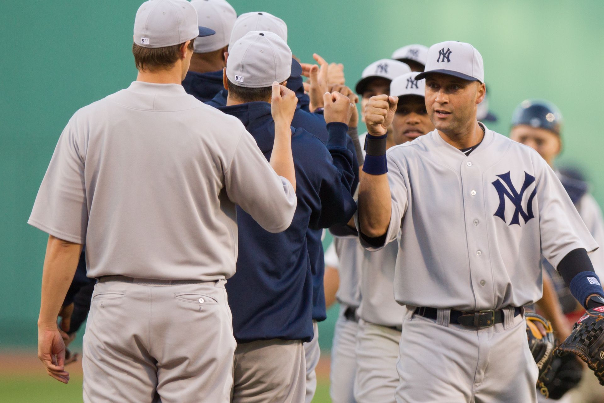 Derek Jeter, Yankees in throwback jerseys