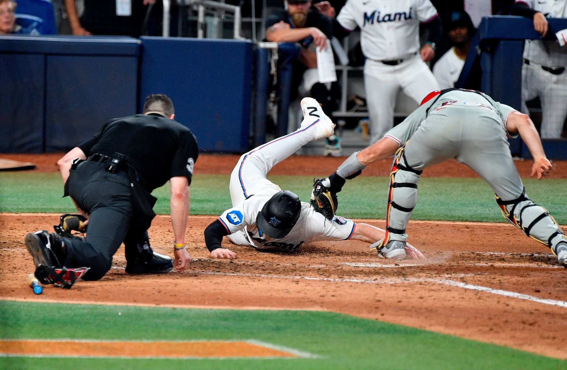 J.T. Realmuto tags out Liam Hicks