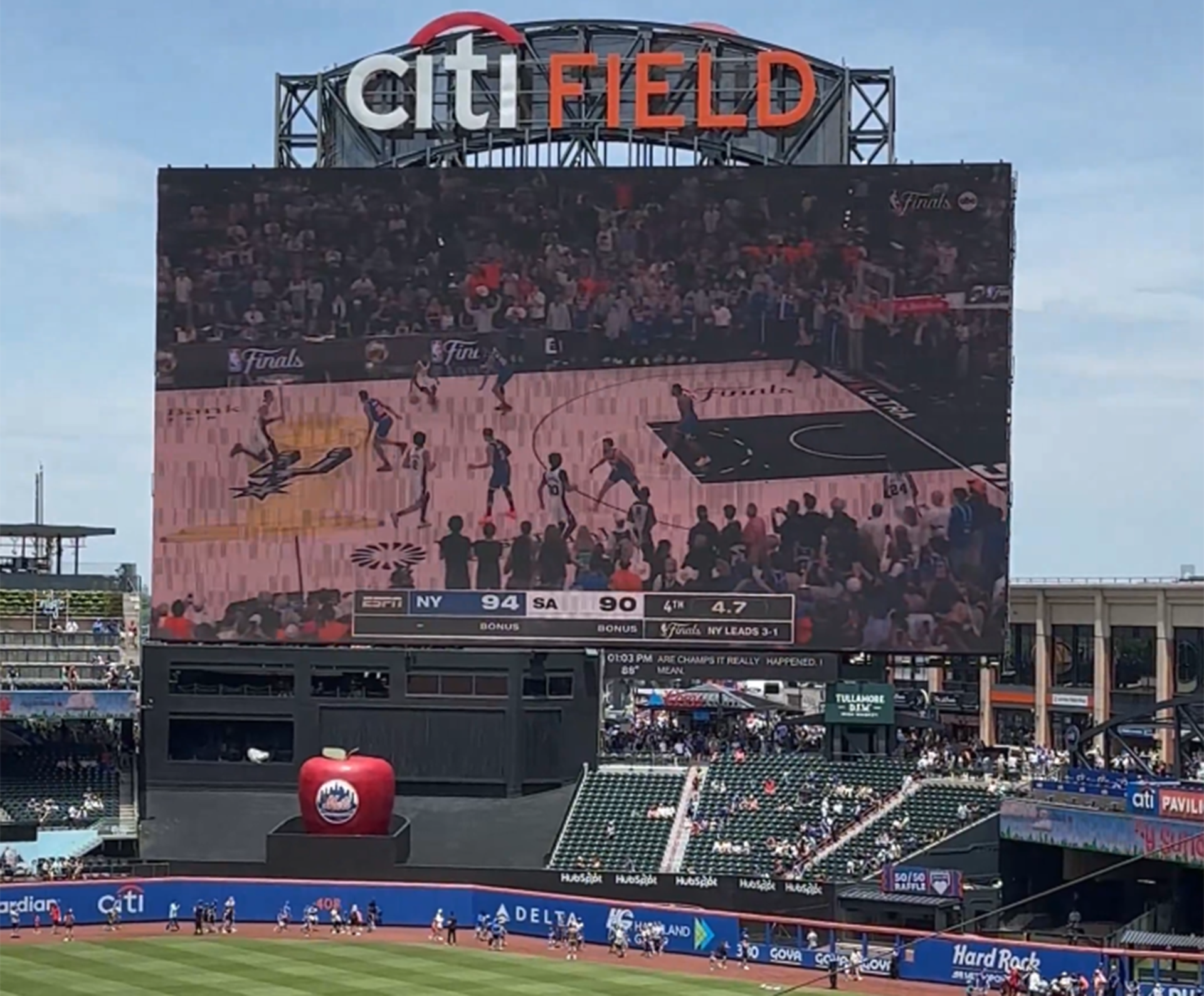 The Citi Field scoreboard shows the Knicks' Game 5