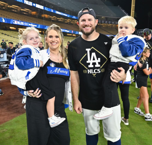 Max Muncy with his family