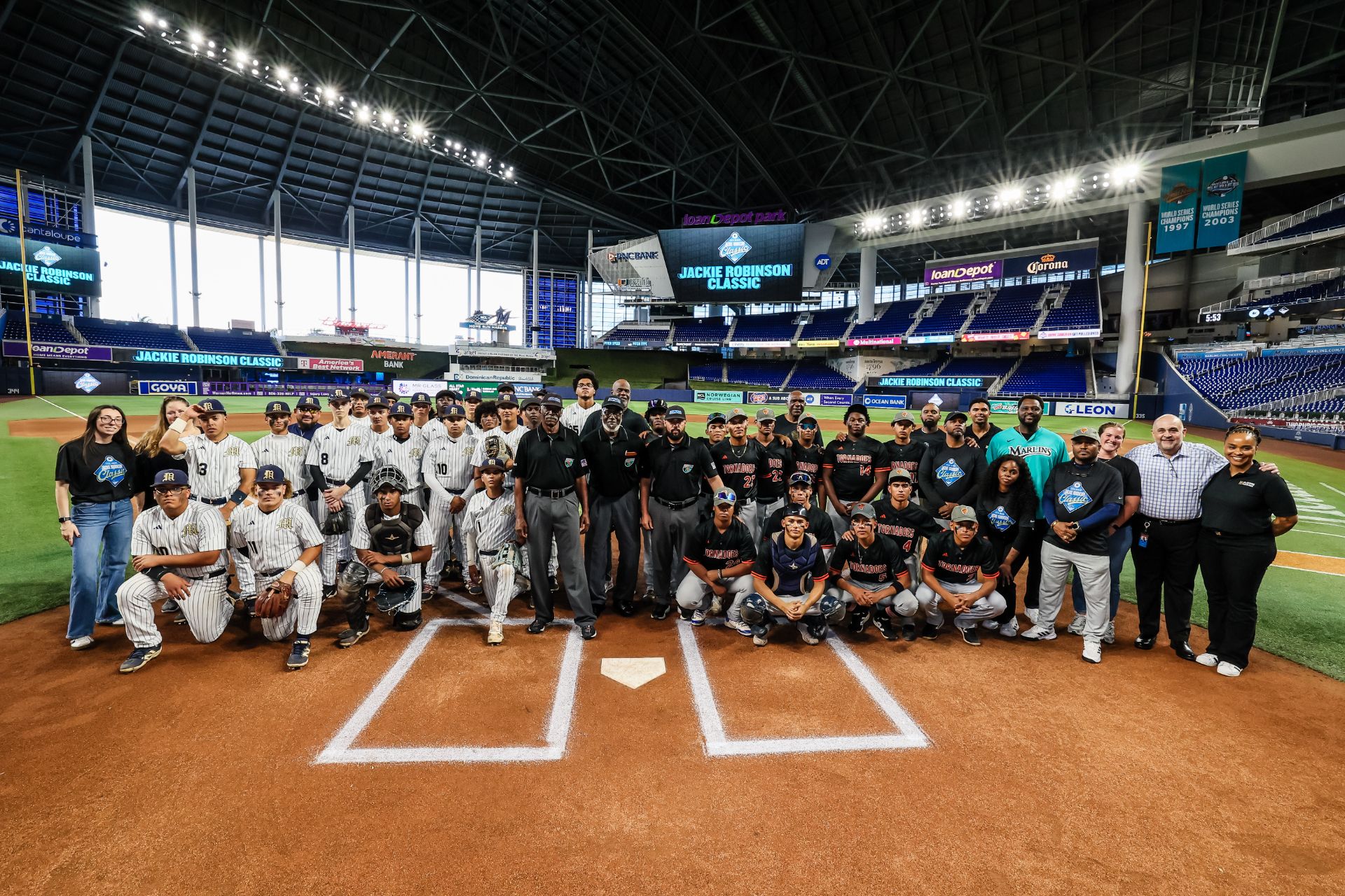 Athletes from Miami Senior High and Booker T. Washington High 