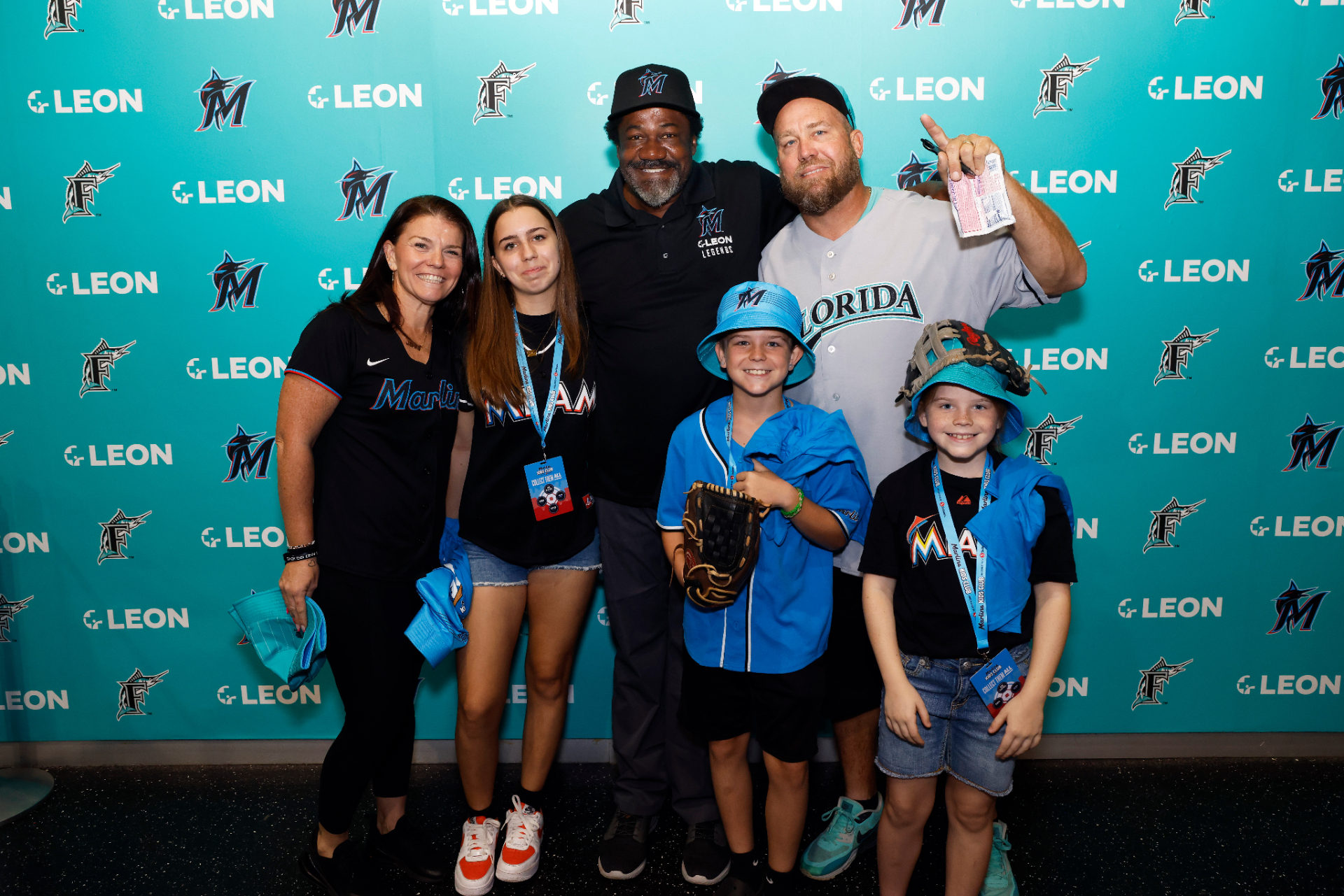 Antonio Alfonseca with fans